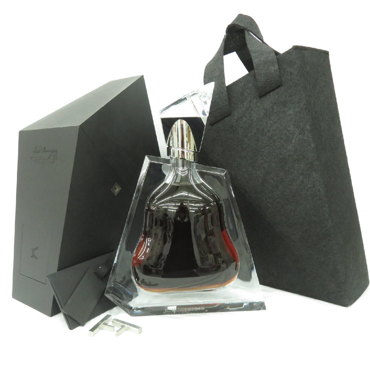 ﾍﾈｼｰ ﾘｼｬｰﾙ 700ml ｸﾘｽﾀﾙﾎﾞﾄﾙ